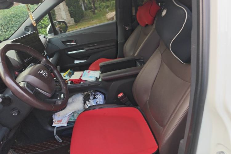 Used Toyota SIENNA 2021 2.5L Hybrid Platinum Edition Left Front Seat