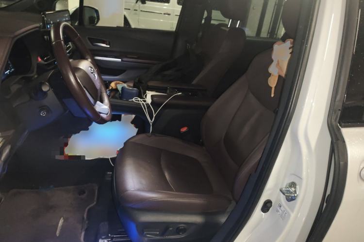 Used Toyota SIENNA 2021 2.5L Hybrid Platinum Edition Left Front Seat