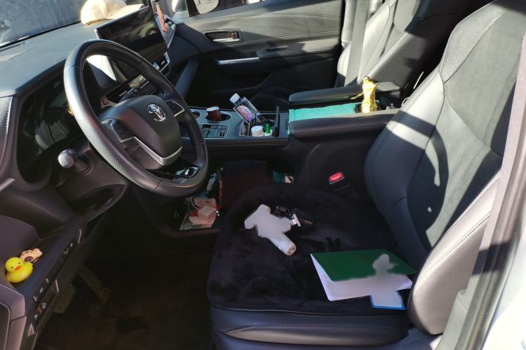 Used Toyota SIENNA 2021 2.5L Hybrid Premium Edition Left Front Seat