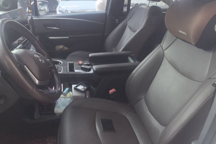 Used Toyota SIENNA 2021 2.5L Hybrid Platinum Edition Left Front Seat