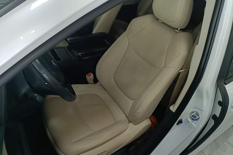 Used Toyota SIENNA 2021 2.5L Hybrid Premium Edition Left Front Seat