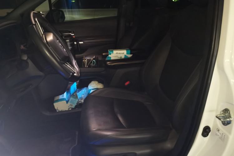 Used Toyota SIENNA 2021 2.5L Hybrid Premium Edition Left Front Seat