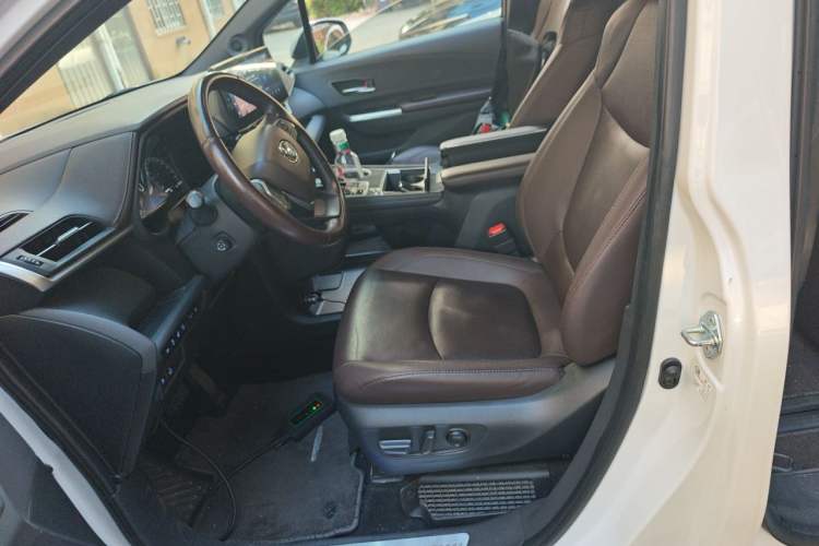 Used Toyota SIENNA 2021 2.5L Hybrid Platinum Edition Left Front Seat