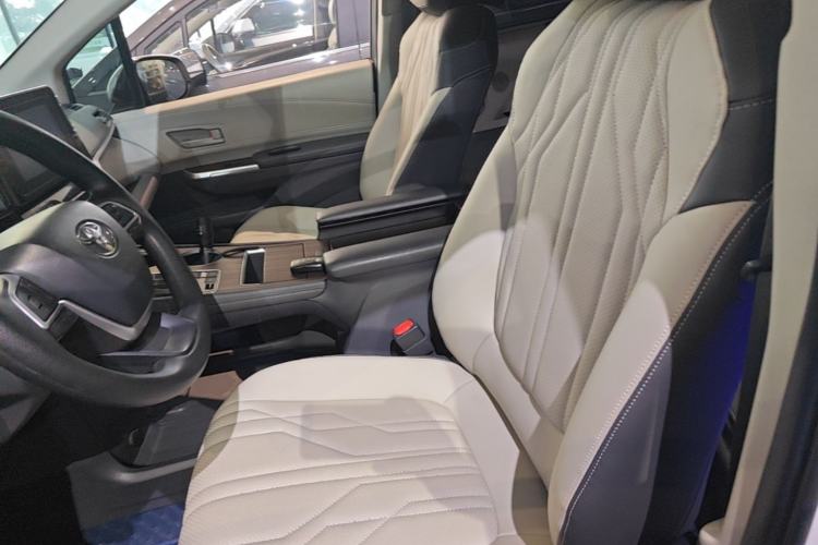 Used Toyota SIENNA 2021 2.5L Hybrid Comfort Edition Left Front Seat