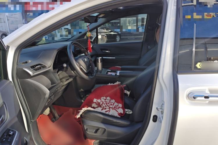 Used Toyota SIENNA 2021 2.5L Hybrid Ultimate Edition Left Front Seat