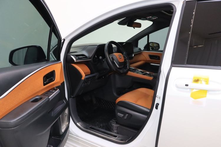 Used Toyota SIENNA 2021 2.5L Hybrid Comfort Edition Left Front Seat