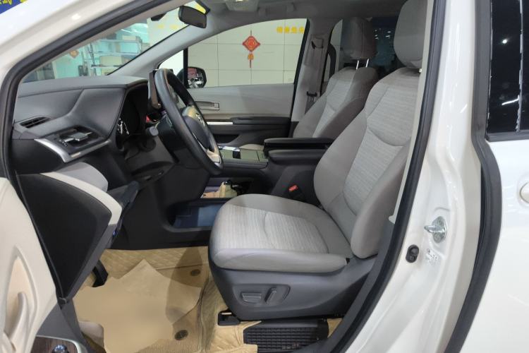 Used Toyota SIENNA 2021 2.5L Hybrid Comfort Edition Left Front Seat