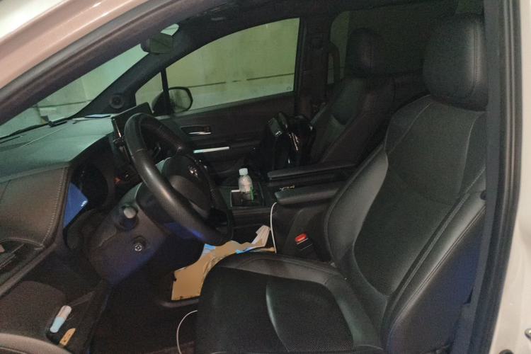 Used Toyota SIENNA 2021 2.5L Hybrid Platinum Edition Left Front Seat