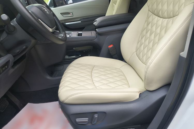 Used Toyota SIENNA 2021 2.5L Hybrid Comfort Edition Left Front Seat