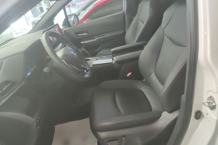 Used Toyota SIENNA 2021 2.5L Hybrid Premium Edition Left Front Seat