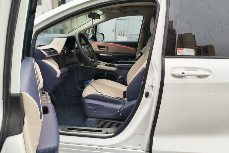 Used Toyota SIENNA 2021 2.5L Hybrid Comfort Edition Left Front Seat
