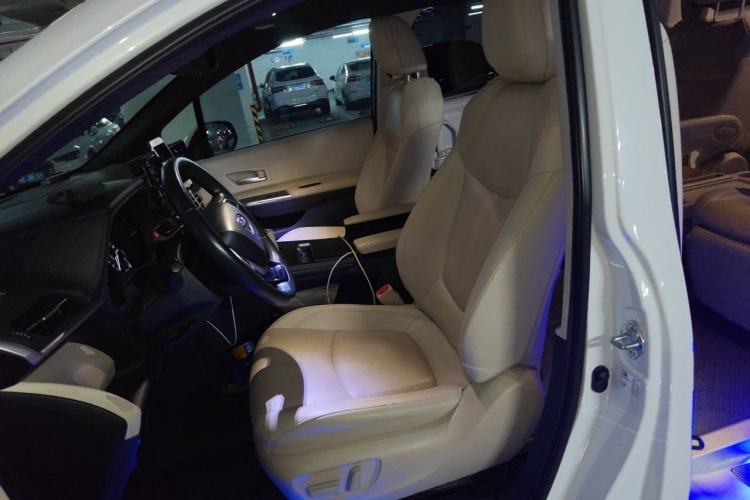Used Toyota SIENNA 2021 2.5L Hybrid Premium Edition Left Front Seat