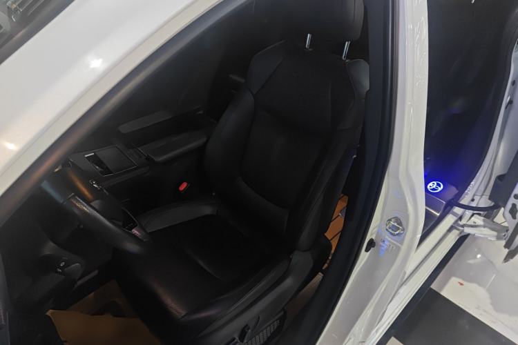 Used Toyota SIENNA 2021 2.5L Hybrid Ultimate Edition Left Front Seat