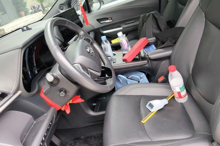 Used Toyota SIENNA 2021 2.5L Hybrid Platinum Edition Left Front Seat
