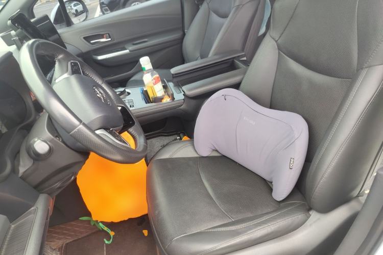 Used Toyota SIENNA 2021 2.5L Hybrid Ultimate Edition Left Front Seat