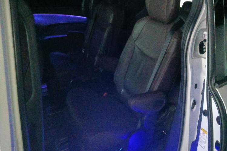 Used Toyota SIENNA 2021 2.5L Hybrid Platinum Edition Left Rear Seat