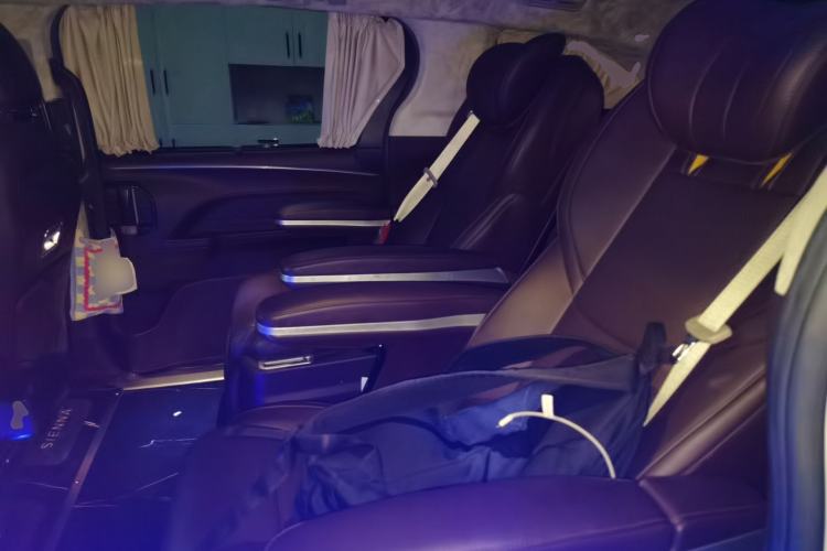Used Toyota SIENNA 2021 2.5L Hybrid Comfort Edition Left Rear Seat