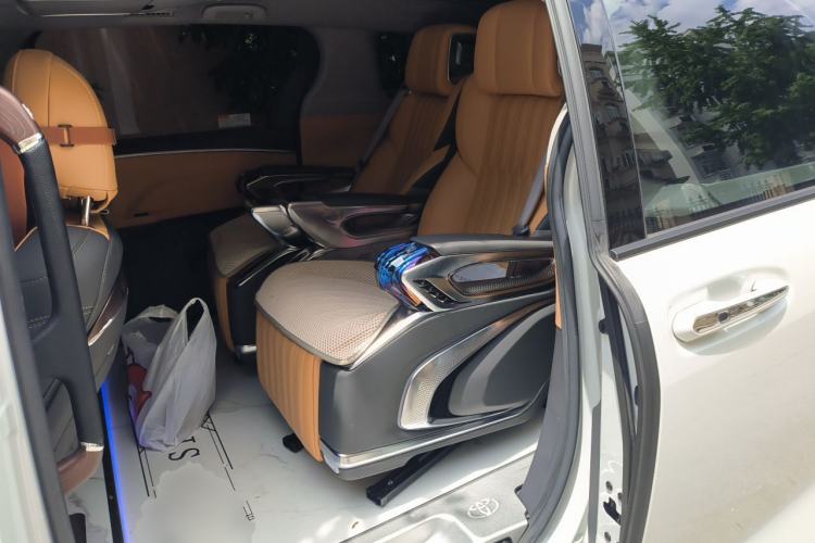 Used Toyota SIENNA 2021 2.5L Hybrid Premium Edition Left Rear Seat