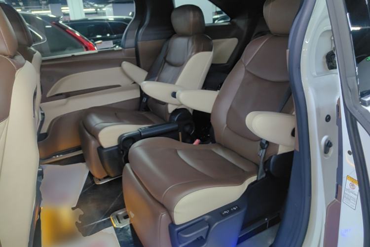Used Toyota SIENNA 2021 2.5L Hybrid Premium Edition Left Rear Seat