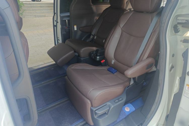 Used Toyota SIENNA 2021 2.5L Hybrid Platinum Edition Left Rear Seat