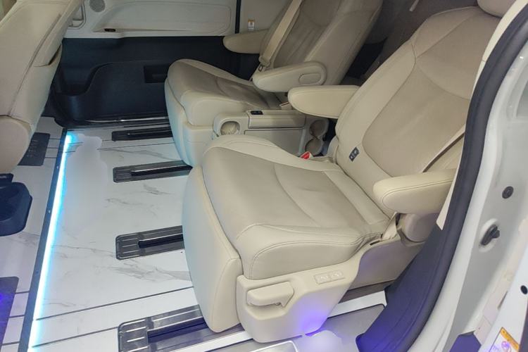 Used Toyota SIENNA 2021 2.5L Hybrid Ultimate Edition Left Rear Seat