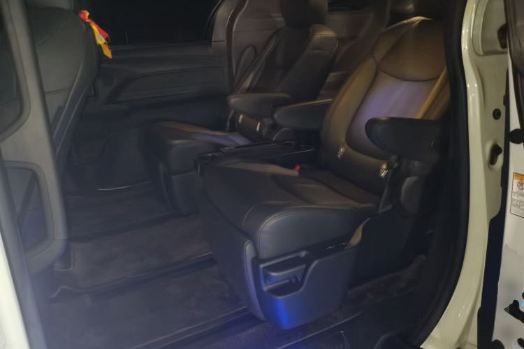 Used Toyota SIENNA 2021 2.5L Hybrid Premium Edition Left Rear Seat