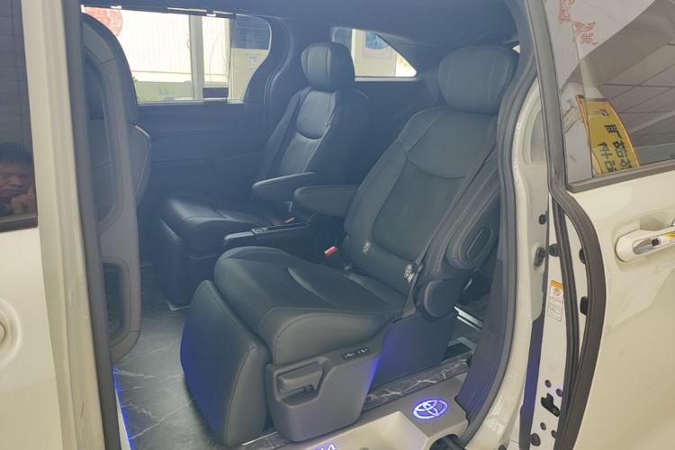 Used Toyota SIENNA 2021 2.5L Hybrid Premium Edition Left Rear Seat