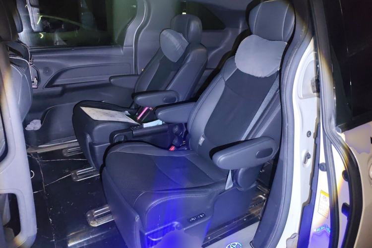 Used Toyota SIENNA 2021 2.5L Hybrid Premium Edition Left Rear Seat