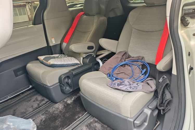 Used Toyota SIENNA 2021 2.5L Hybrid Comfort Edition Left Rear Seat