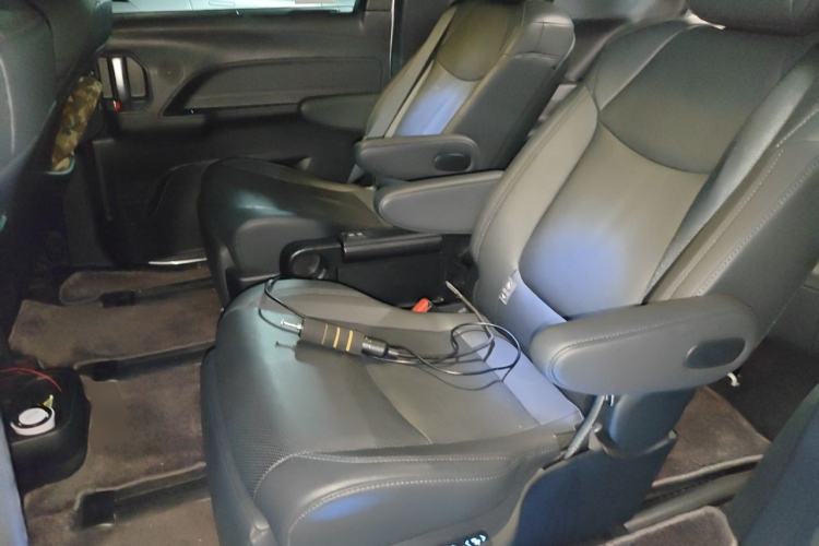 Used Toyota SIENNA 2021 2.5L Hybrid Ultimate Edition Left Rear Seat