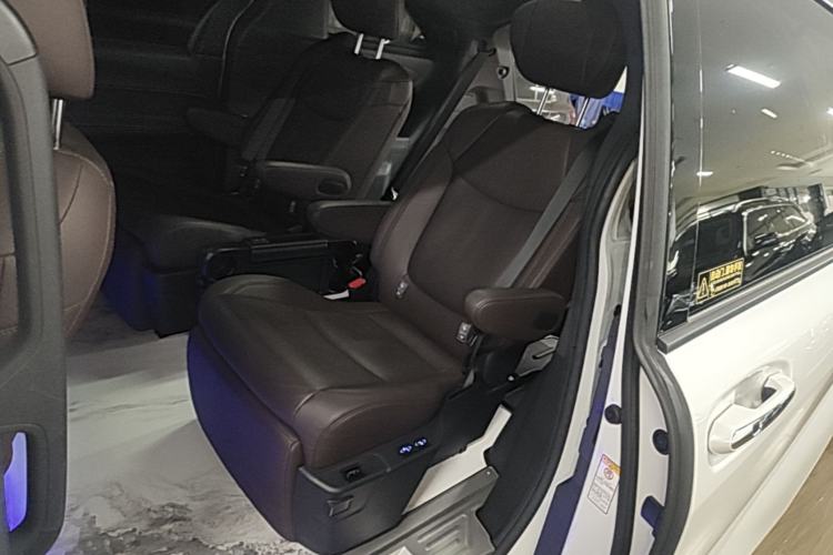 Used Toyota SIENNA 2021 2.5L Hybrid Platinum Edition Left Rear Seat