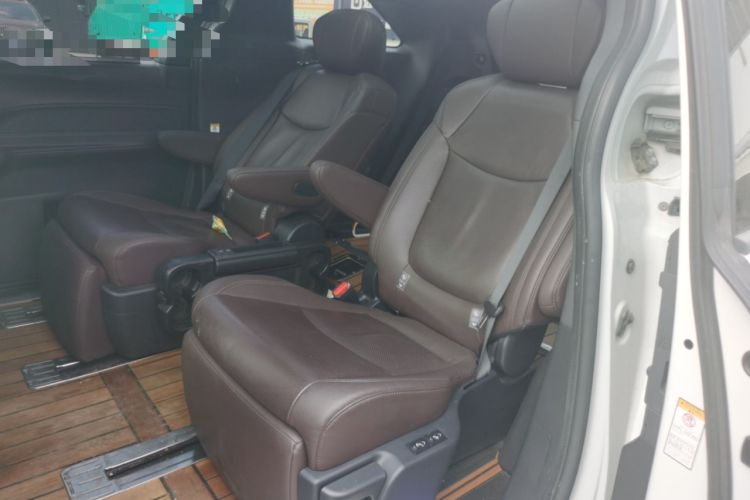 Used Toyota SIENNA 2021 2.5L Hybrid Platinum Edition Left Rear Seat