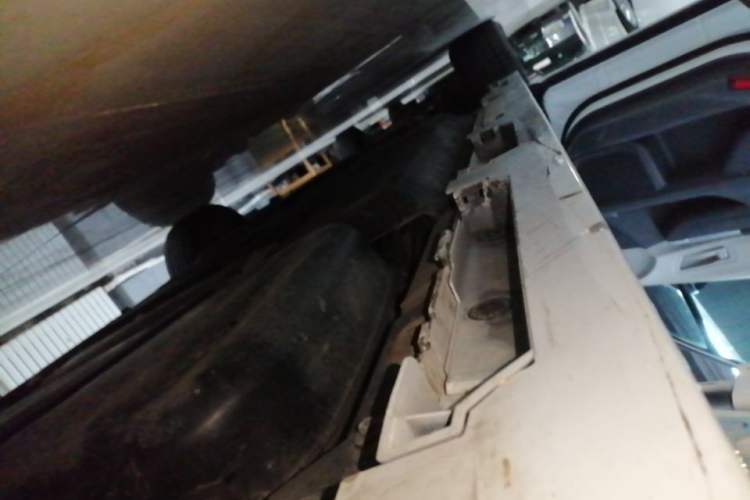 Used Toyota SIENNA 2021 2.5L Hybrid Comfort Edition Left Side Sill