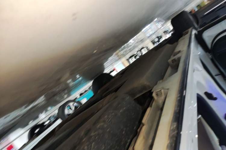 Used Toyota SIENNA 2021 2.5L Hybrid Luxury Edition Left Side Sill