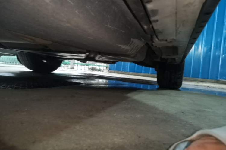 Used Toyota SIENNA 2021 2.5L Hybrid Premium Edition Left Side Sill