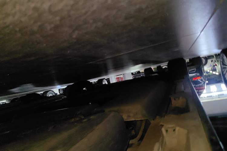 Used Toyota SIENNA 2021 2.5L Hybrid Premium Edition Left Side Sill