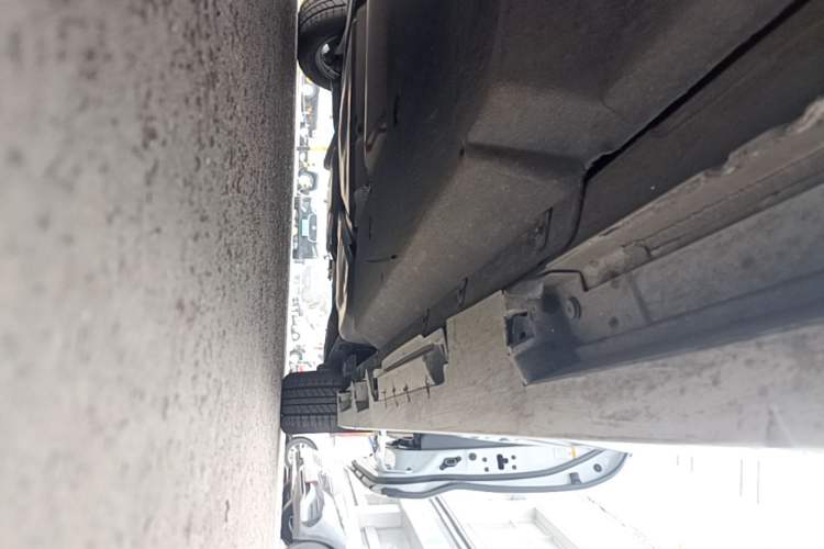 Used Toyota SIENNA 2021 2.5L Hybrid Comfort Edition Left Side Sill