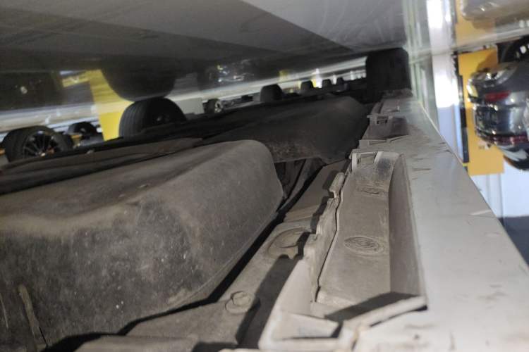 Used Toyota SIENNA 2021 2.5L Hybrid Comfort Edition Left Side Sill