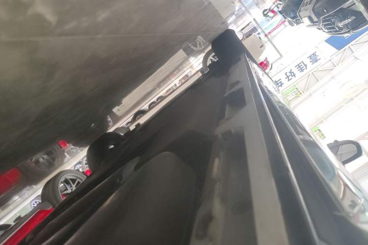 Used Toyota SIENNA 2021 2.5L Hybrid Premium Edition Left Side Sill