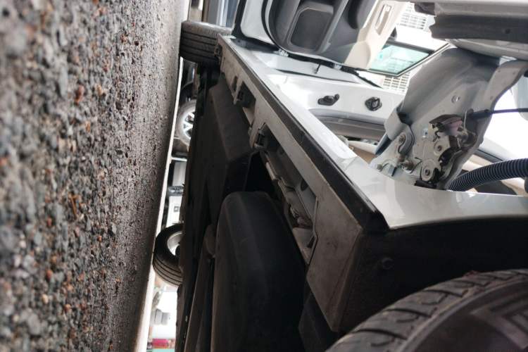 Used Toyota SIENNA 2021 2.5L Hybrid Ultimate Edition Left Side Sill