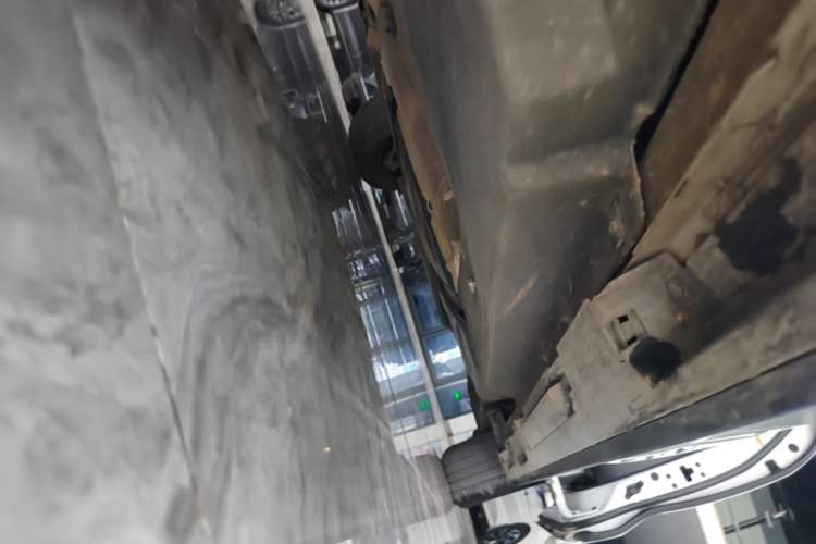 Used Toyota SIENNA 2021 2.5L Hybrid Luxury Edition Left Side Sill