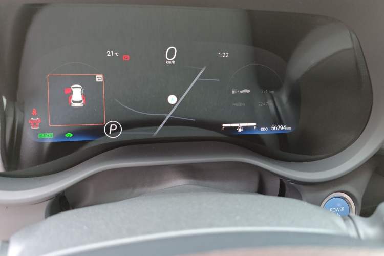 Used Toyota SIENNA 2021 2.5L Hybrid Platinum Edition Odometer Close Up