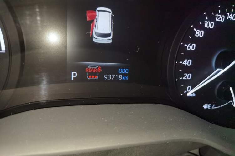 Used Toyota SIENNA 2021 2.5L Hybrid Comfort Edition Odometer Close Up
