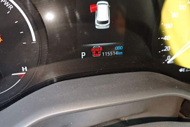 Used Toyota SIENNA 2021 2.5L Hybrid Premium Edition Odometer Close Up