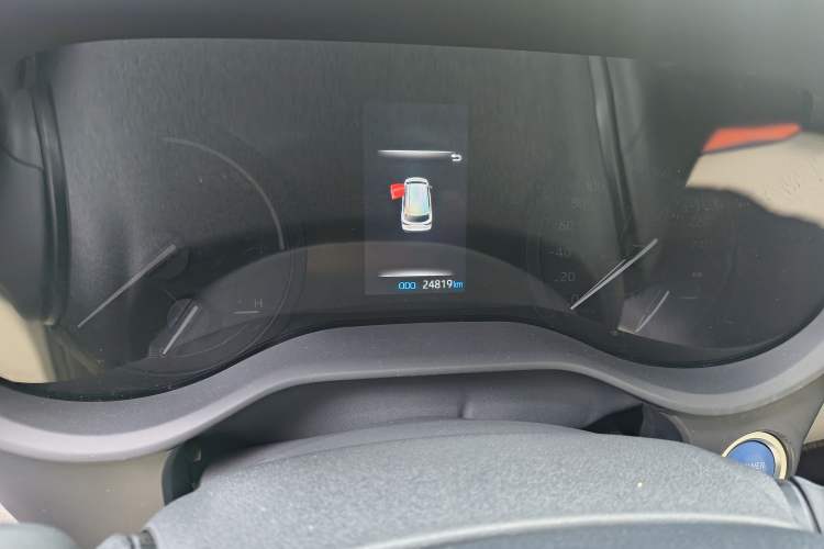 Used Toyota SIENNA 2021 2.5L Hybrid Comfort Edition Odometer Close Up