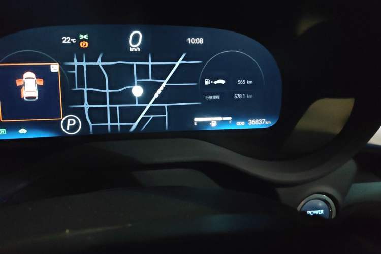 Used Toyota SIENNA 2021 2.5L Hybrid Ultimate Edition Odometer Close Up