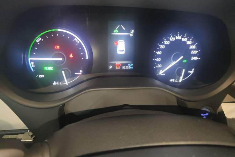 Used Toyota SIENNA 2021 2.5L Hybrid Comfort Edition Odometer Close Up