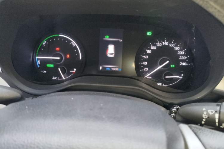 Used Toyota SIENNA 2021 2.5L Hybrid Comfort Edition Odometer Close Up