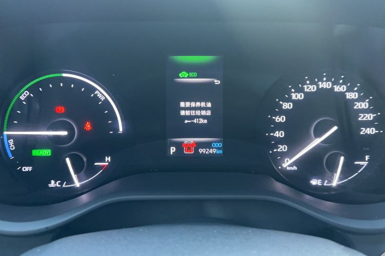 Used Toyota SIENNA 2021 2.5L Hybrid Premium Edition Odometer Close Up