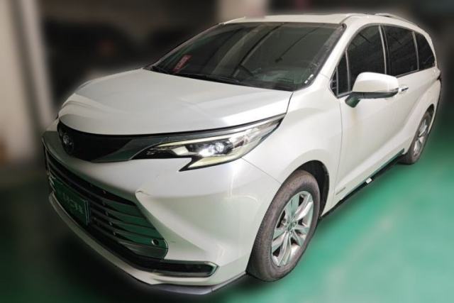 Used Toyota SIENNA 2021 2.5L Hybrid Platinum Edition